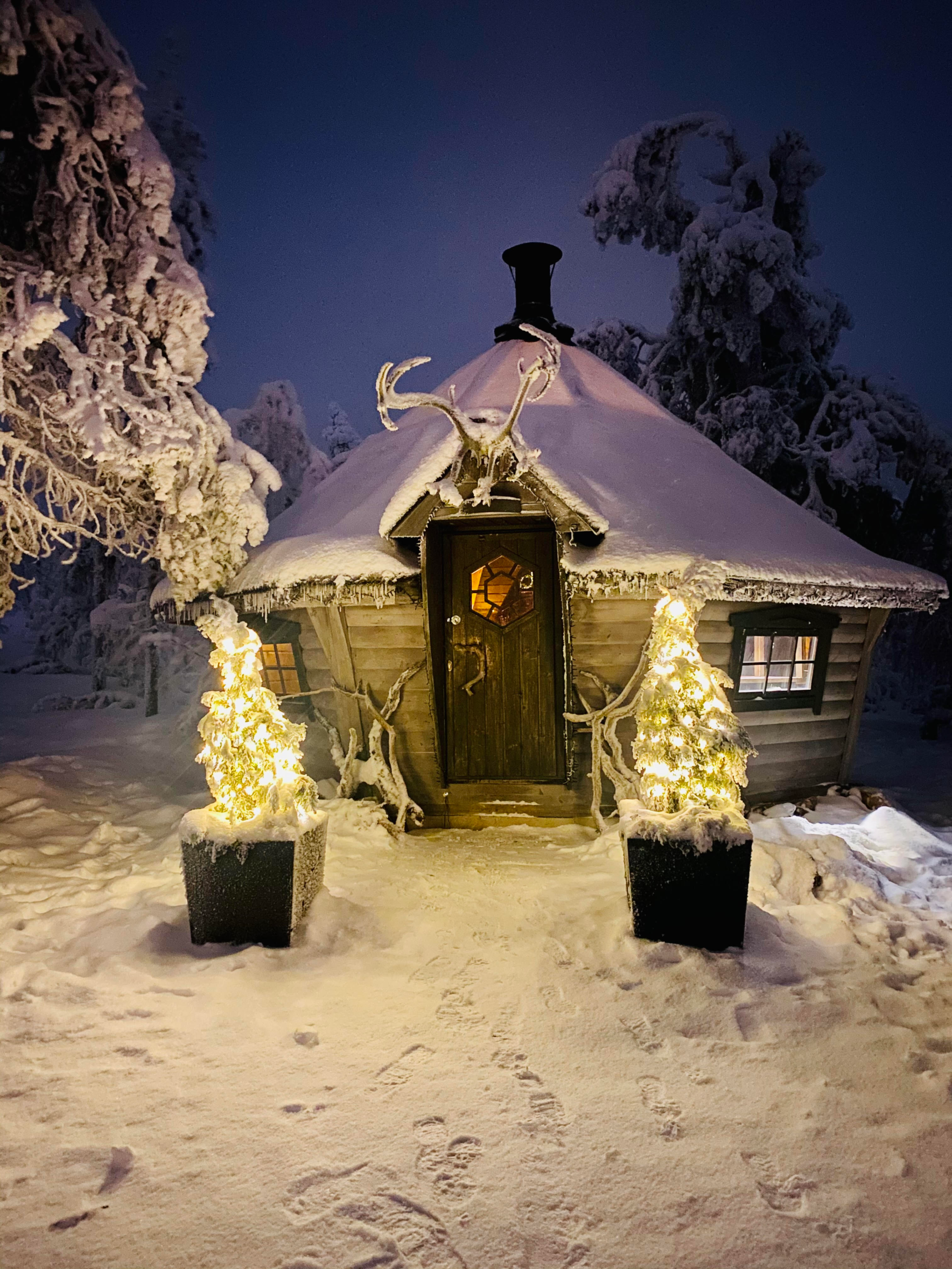 Budget travel adventures: sleeping outdoors and unique accommodations around the world.